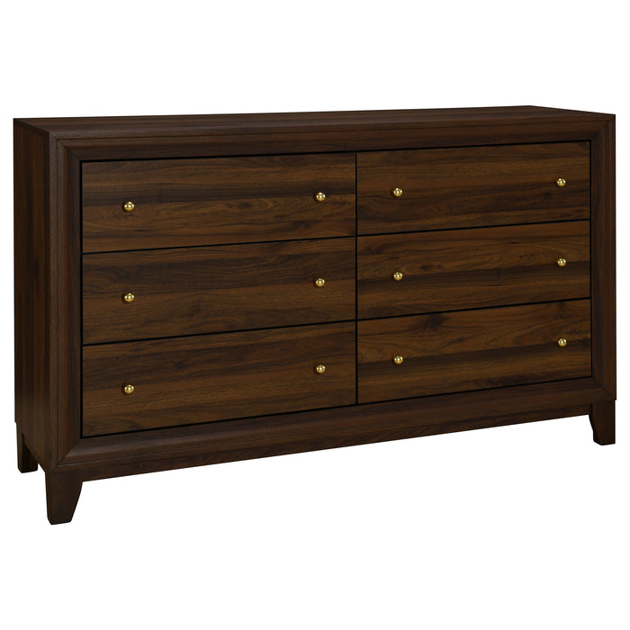 Welsley Dresser