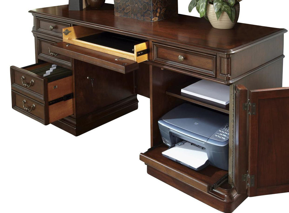Liberty Brayton Manor Jr Executive Credenza in Cognac