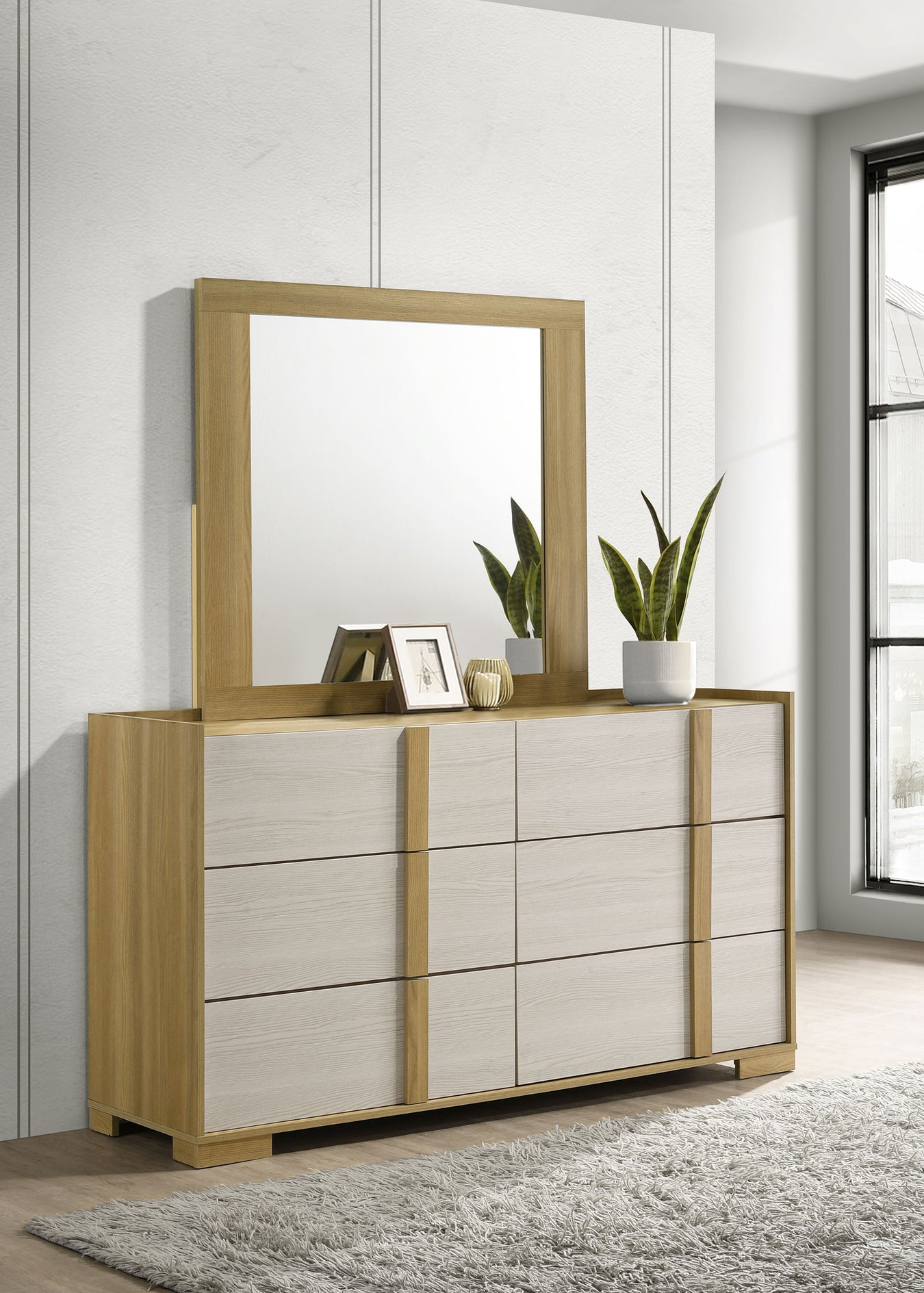 Dresser & Mirror